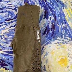 Gym shark leggings green super flattering breathable